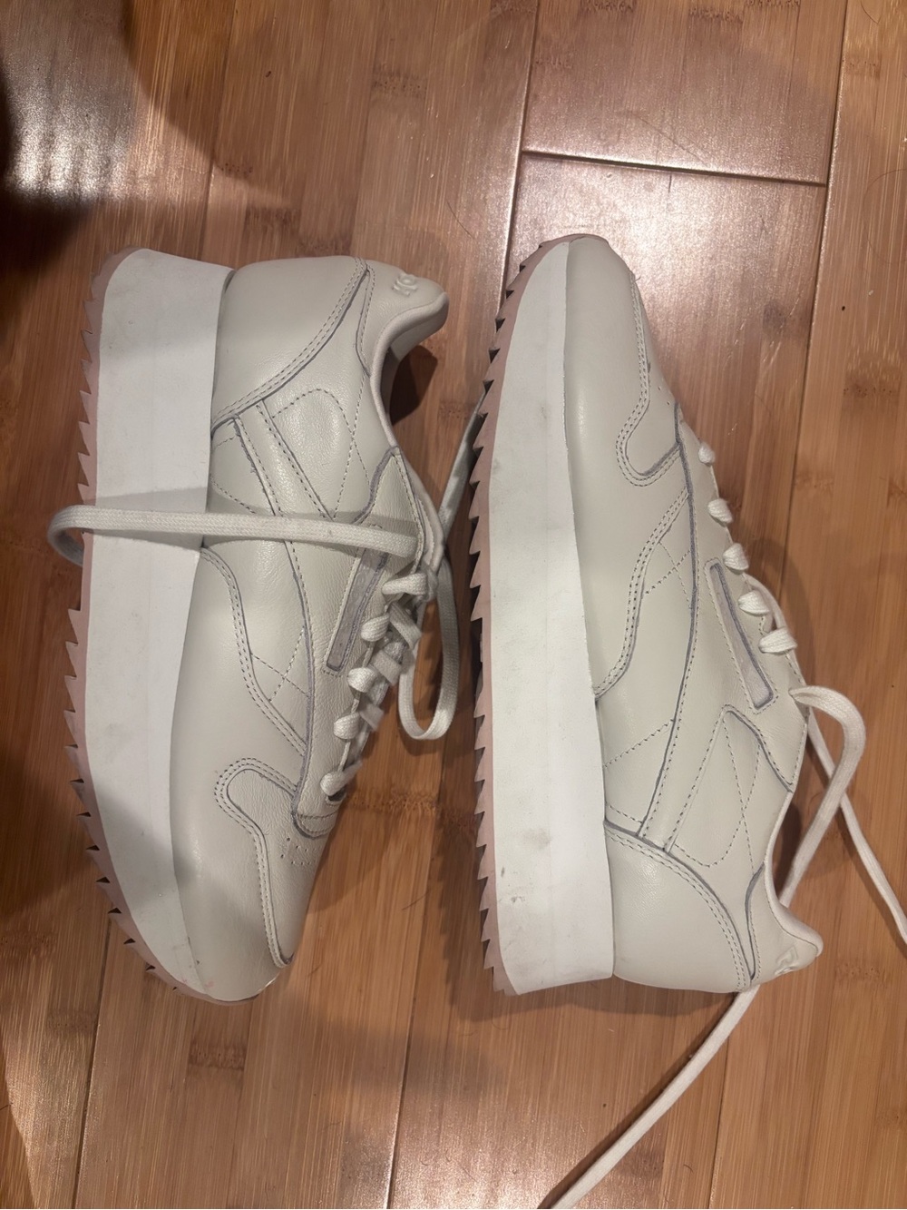Reebok Classic Leather White Platform Sneakers - 8.5W